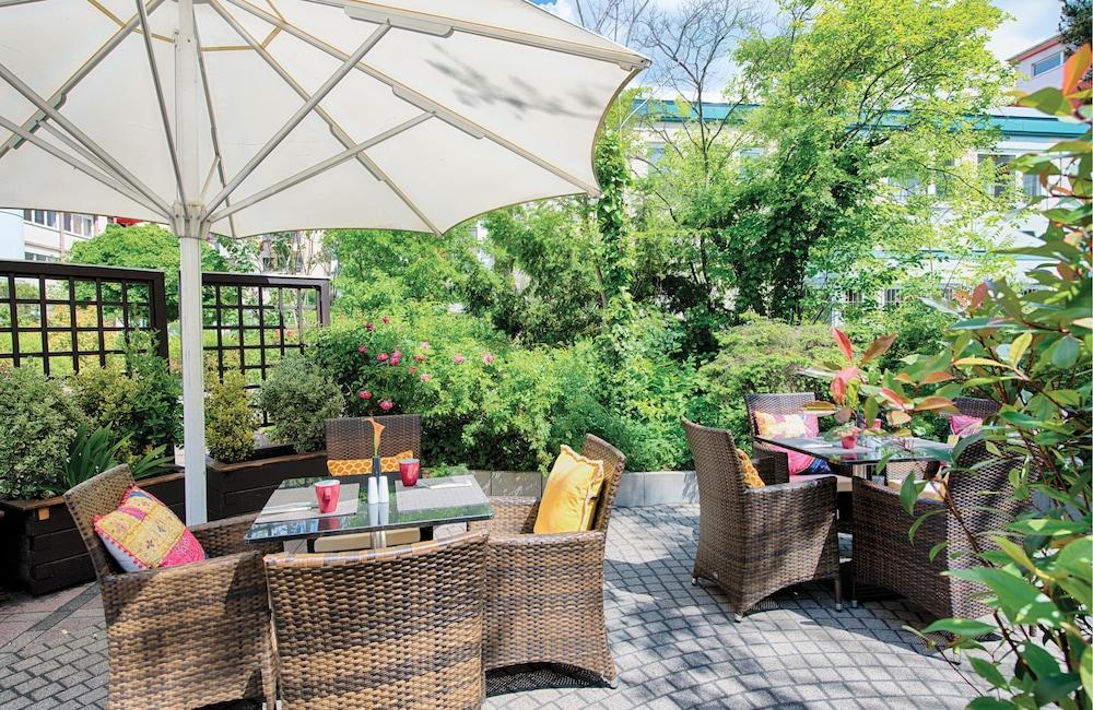 Leonardo Hotel Heidelberg City Center Екстериор снимка