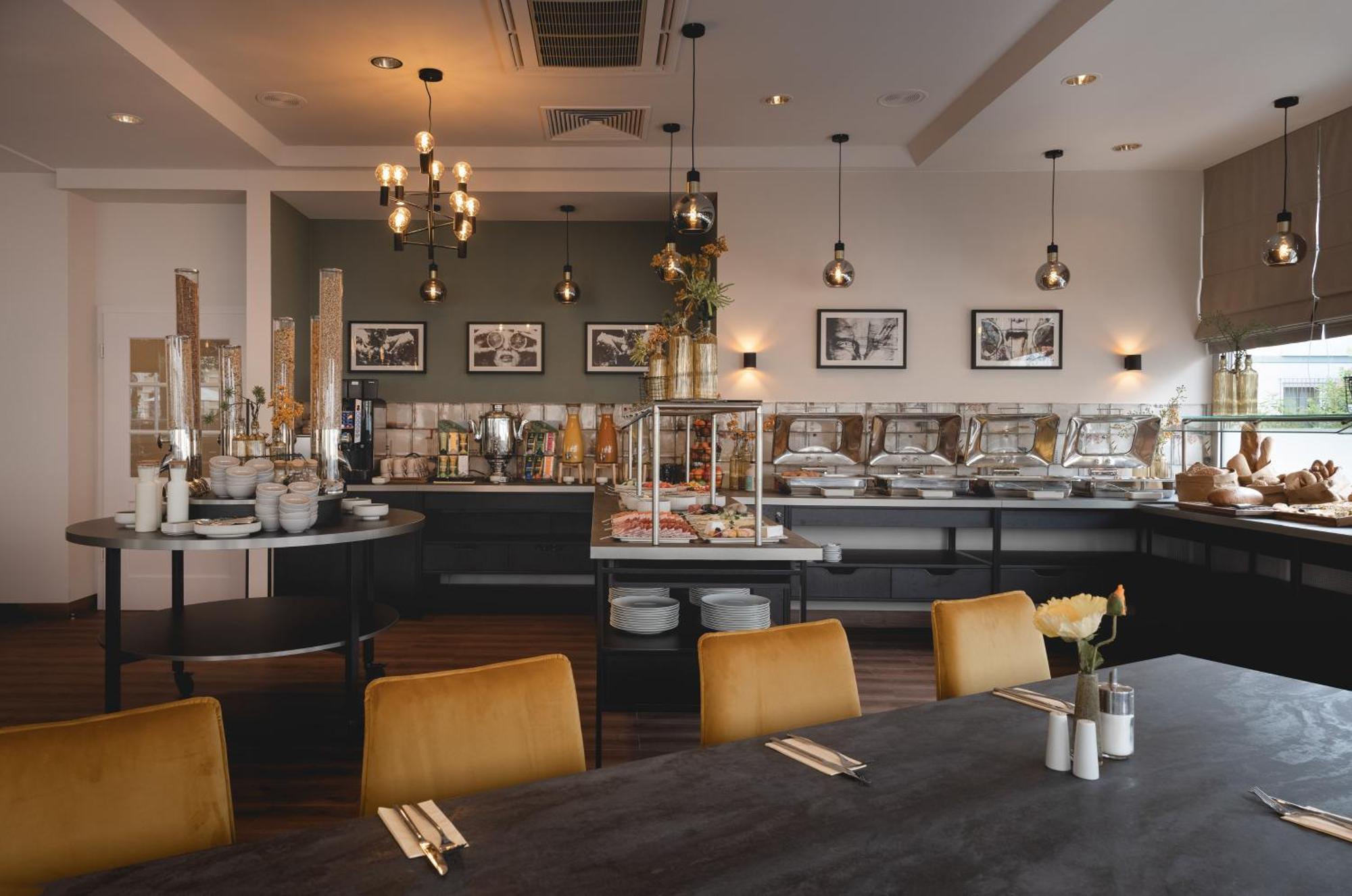 Leonardo Hotel Heidelberg City Center Екстериор снимка