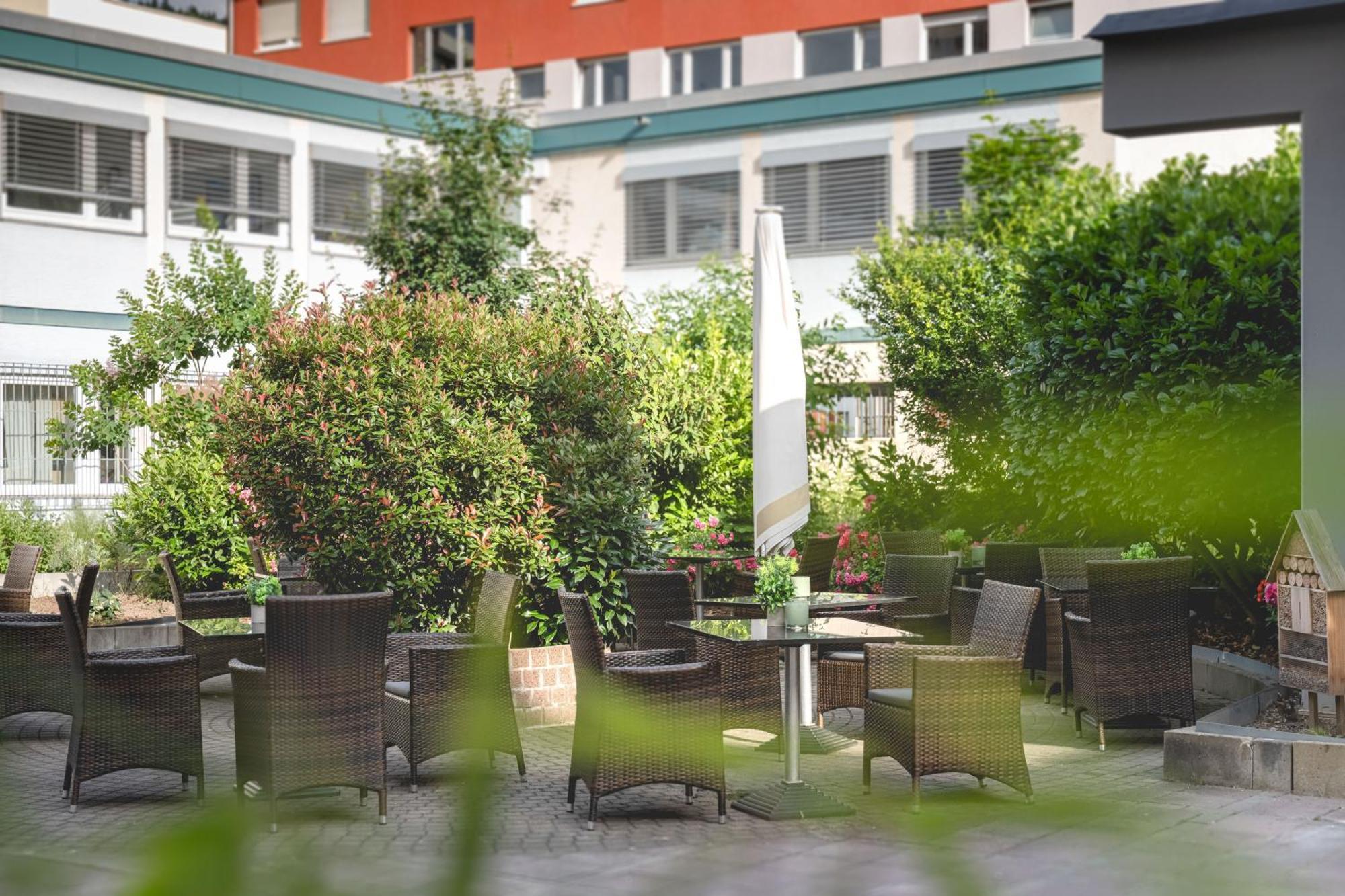 Leonardo Hotel Heidelberg City Center Екстериор снимка
