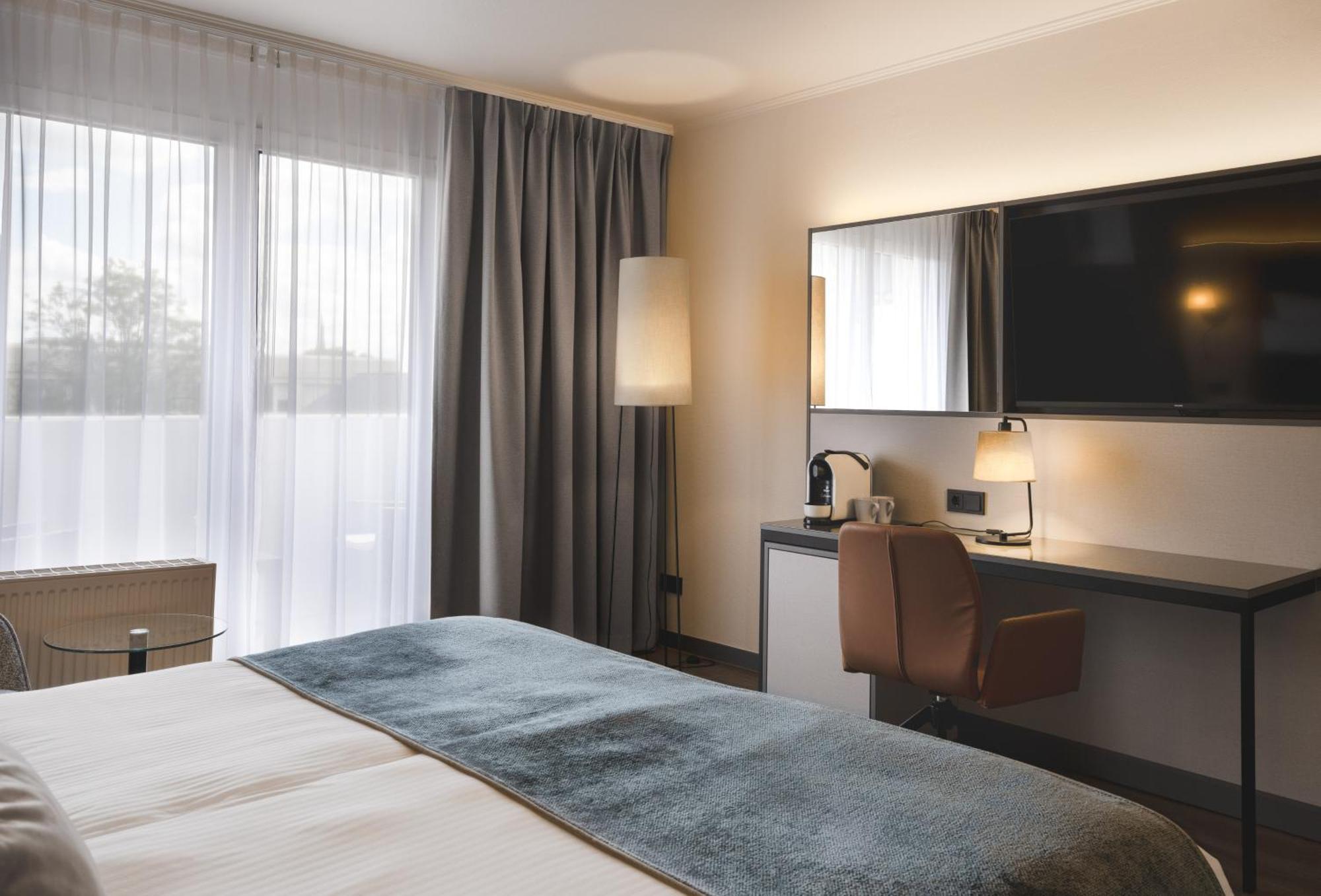 Leonardo Hotel Heidelberg City Center Екстериор снимка