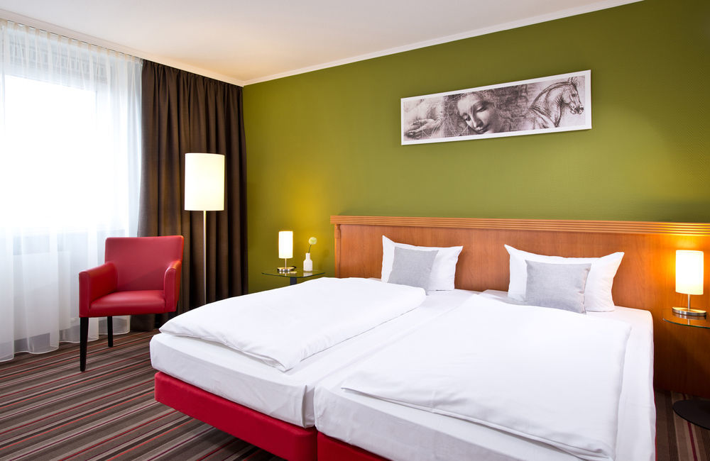 Leonardo Hotel Heidelberg City Center Екстериор снимка