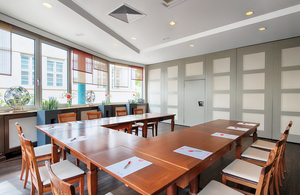 Leonardo Hotel Heidelberg City Center Екстериор снимка